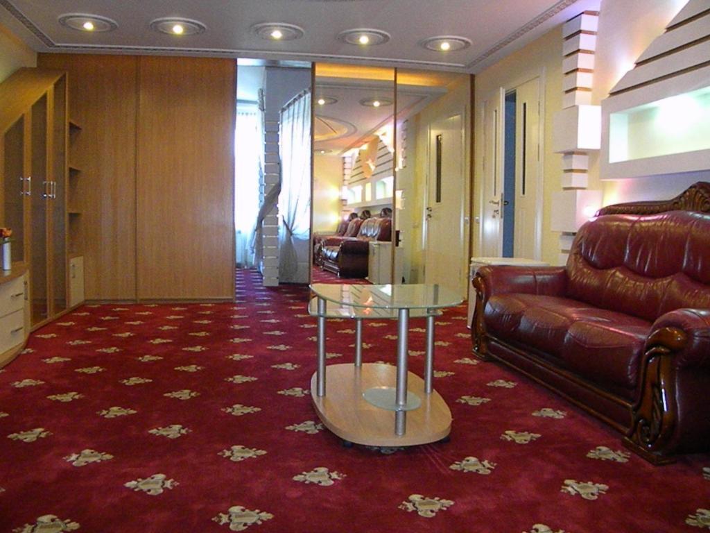Gloria Mini-Hotel Κισινάου Εξωτερικό φωτογραφία